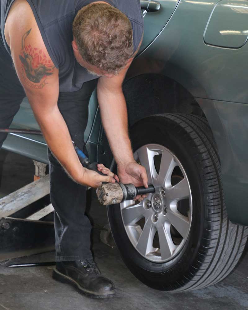 4 Ways to Keep a Car Maintenance Log