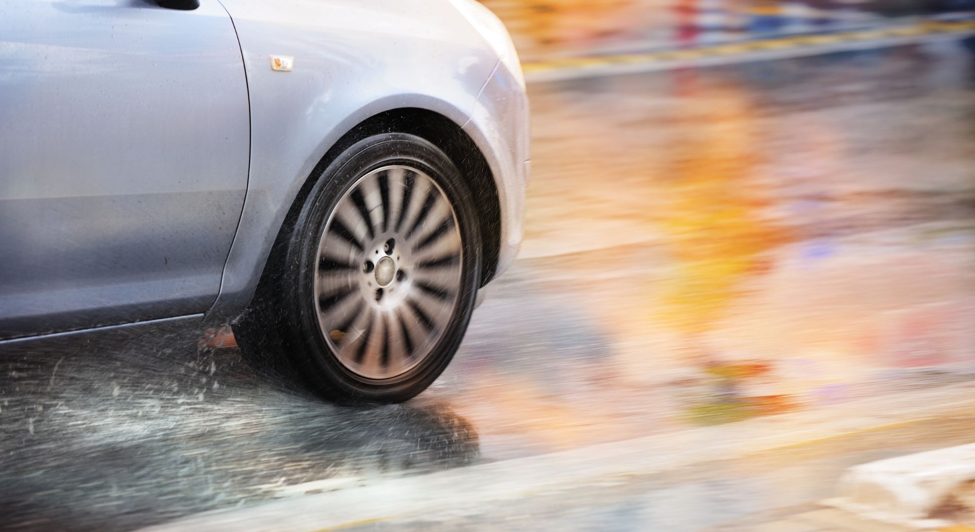 Tips For Safe Braking In Wet Conditions: Essential Expert Advice