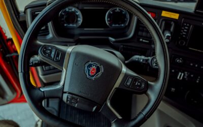 Why Your Steering Wheel Doesn’t Return to Center After a Turn